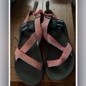 Lightly used Chacos size 3Y